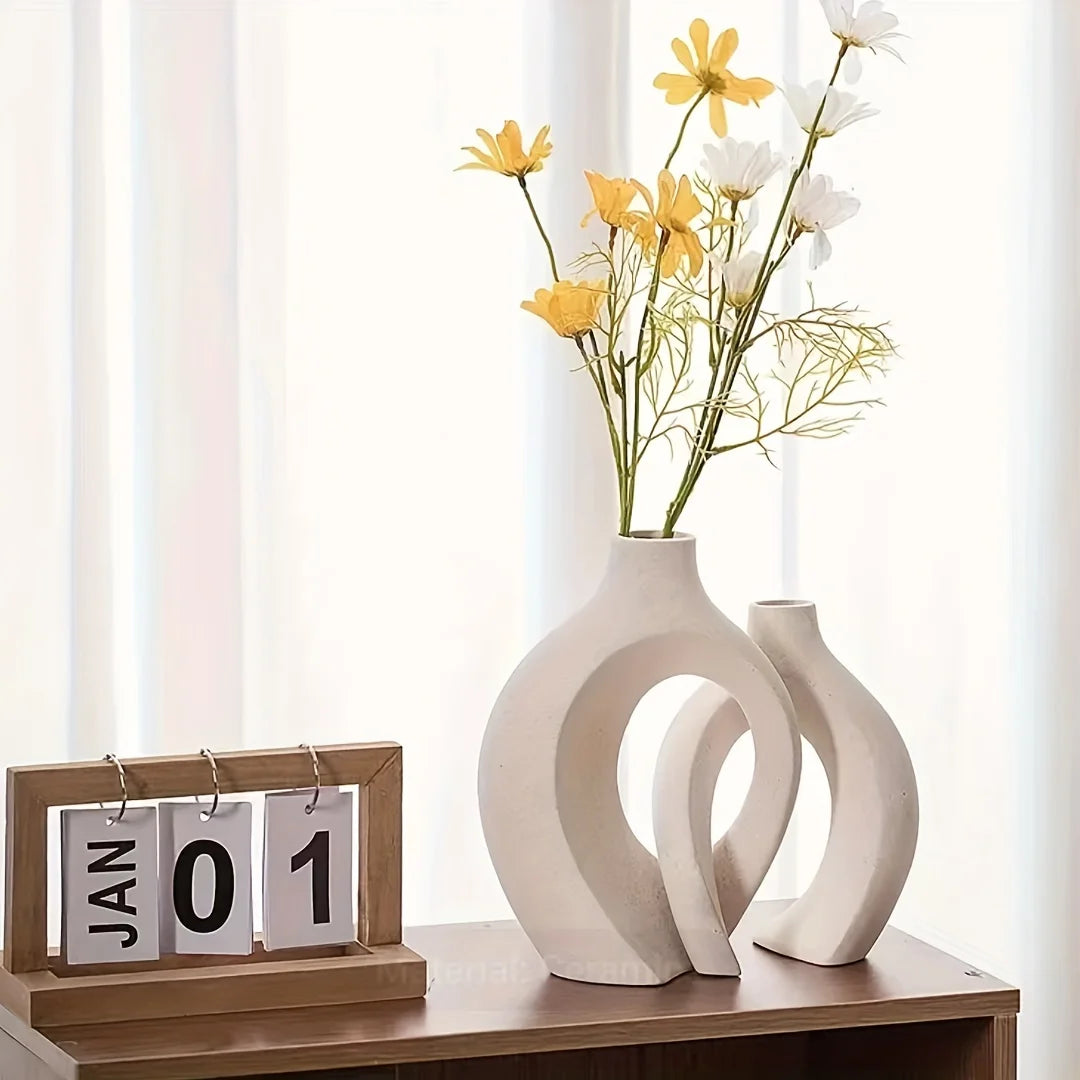 Set of 2 Nordic Hollow Ceramic Vases – Modern Boho Flower Vases for Living Room & Bookshelf Decor